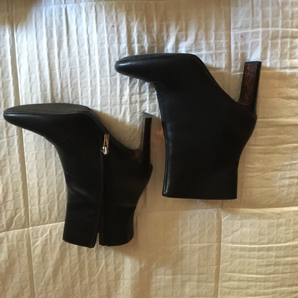 High heels - Picture 3 of 5